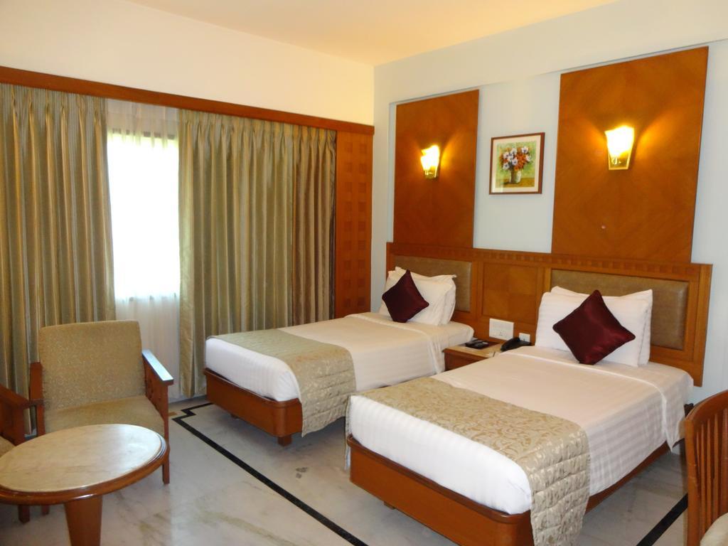 Jp Chennai Hotel Esterno foto